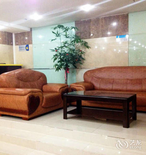 Home Inn Xiamen Railway Station East Hubin Road Hongyun Mansion Exterior photo